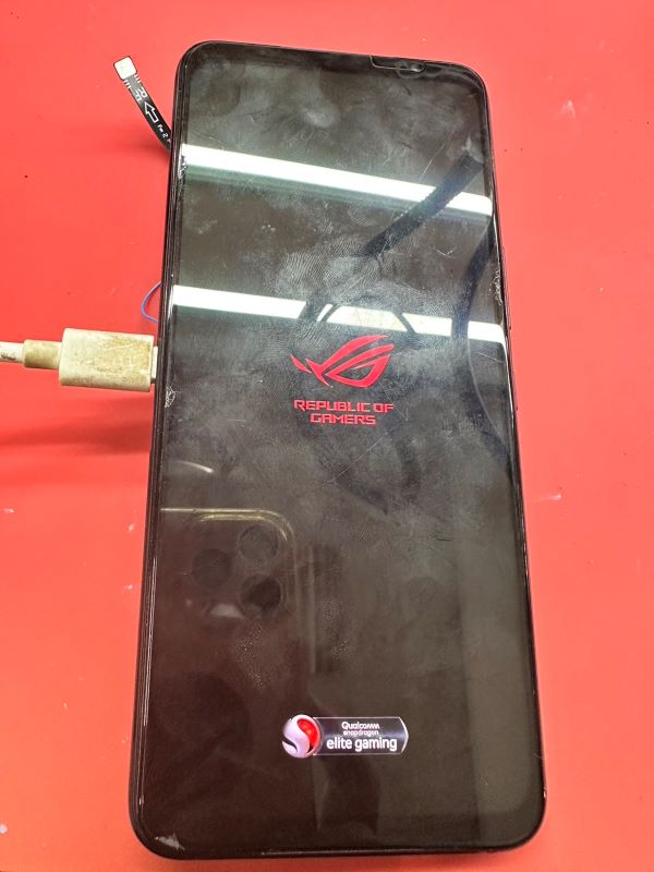 ASUS ROG 5S PRO does not turn on, charging screen after repair-8