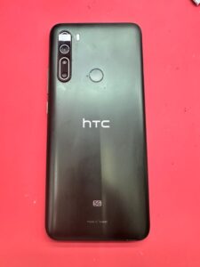 hTC-U20-5G-crashes-and-restarts-repeatedly-photo-from-the-back-2