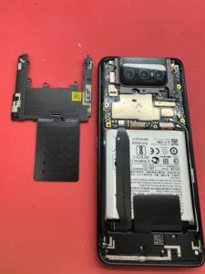 Remove-the-antenna-and-NFC-cover