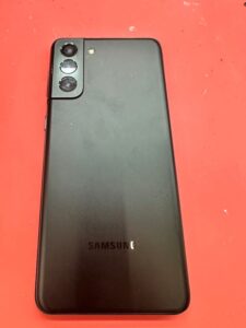 Samsung-S21-PLUS-mobile-phone-screen-green-line-back