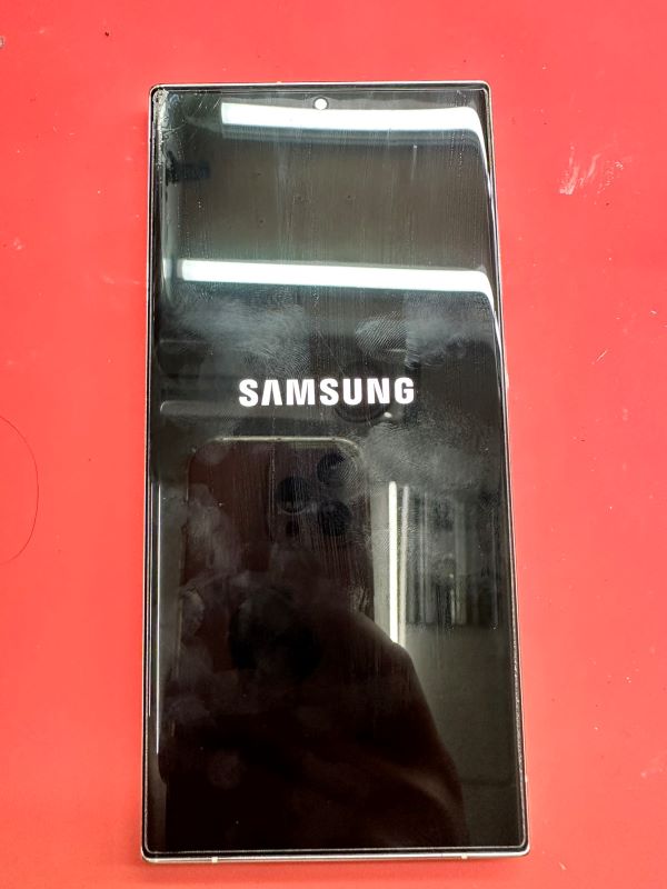 Samsung-S23-Ultra-phone-first-boot-screen